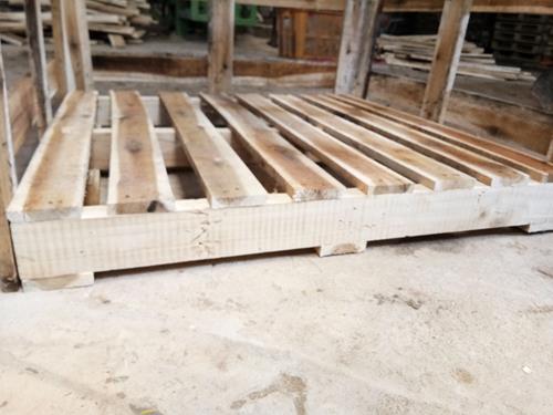 Pallet gỗ - Công Ty TNHH Một Thành Viên Muôn Tài Lộc